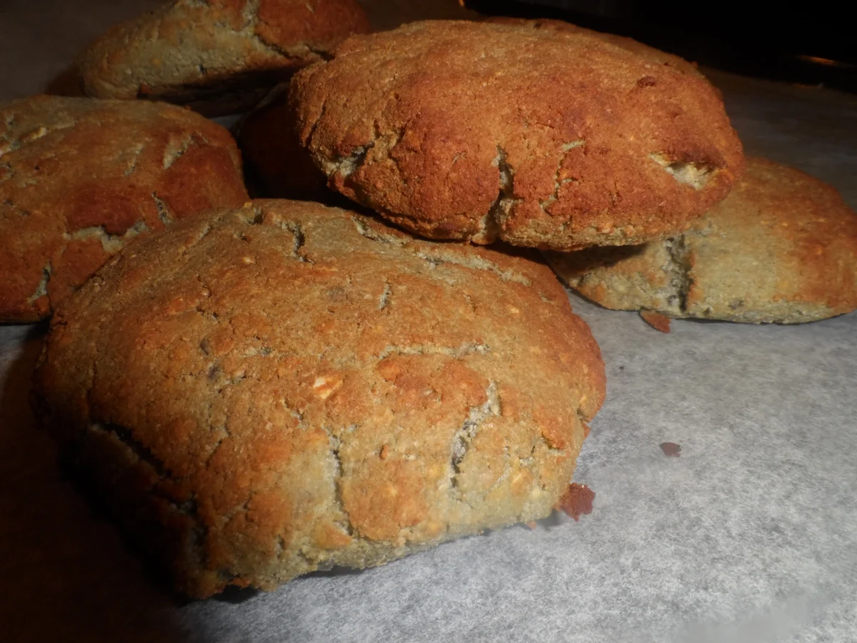 Rezept: BiNe` S HALLOWEEN BÄLLCHEN Bild Nr. 931 BiNe` S HALLOWEEN BÄLLCHEN - Rezept - Bild Nr. 931