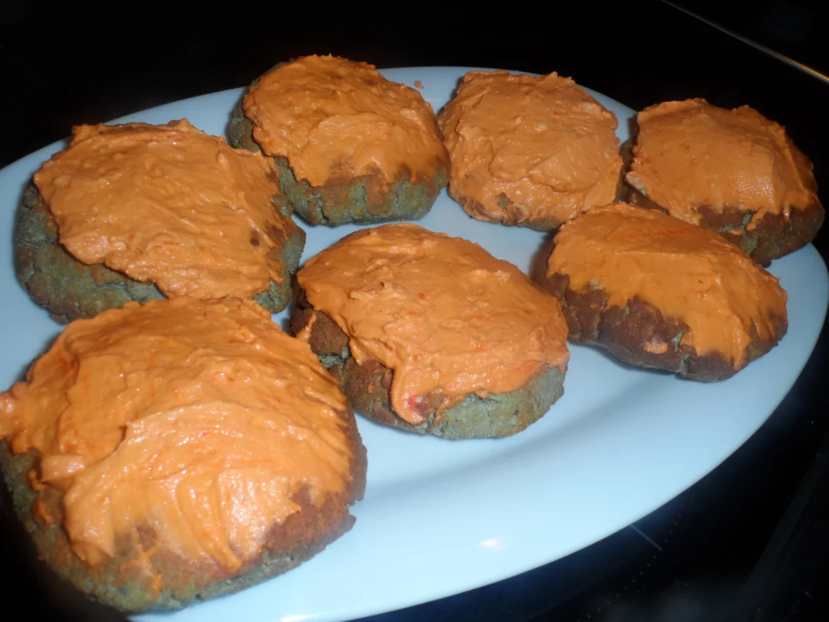 Rezept: BiNe` S HALLOWEEN BÄLLCHEN Bild Nr. 934 BiNe` S HALLOWEEN BÄLLCHEN - Rezept - Bild Nr. 934