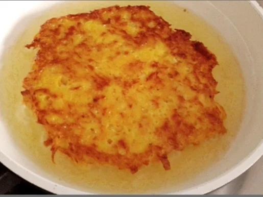 Rezept: Hokkaido-Kartoffel-Rösti mit Spiegelei und Wildlachs Bild Nr. 937 Hokkaido-Kartoffel-Rösti mit Spiegelei und Wildlachs - Rezept - Bild Nr. 937