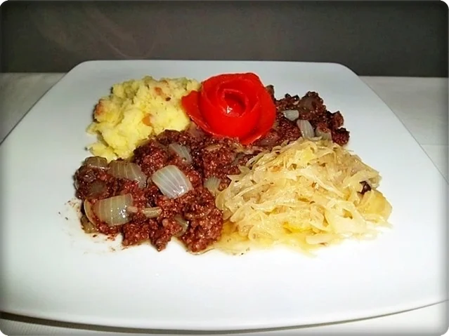 Rezept: Blutwurst mit Sauerkraut und Stampfkartoffeln Bild Nr. 13 Blutwurst mit Sauerkraut und Stampfkartoffeln - Rezept - Bild Nr. 13