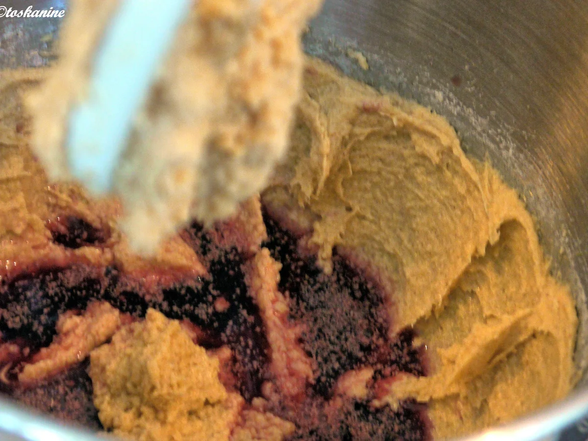 Rezept: Rotwein-Birnen-Kuchen Bild Nr. 931 Rotwein-Birnen-Kuchen - Rezept - Bild Nr. 931