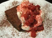Dessert: Rote-Bete-Schnitten mit Sahne und frischen Beeren - Rezept - Bild Nr. 949