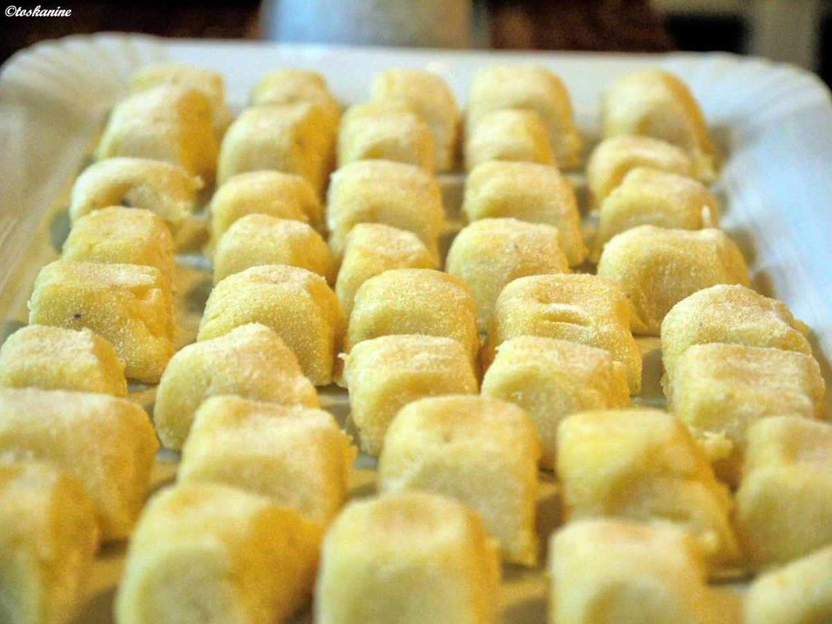 Rezept: Bergkäse-Gnocchi in Tomatensauce Bild Nr. 948 Bergkäse-Gnocchi in Tomatensauce - Rezept - Bild Nr. 948