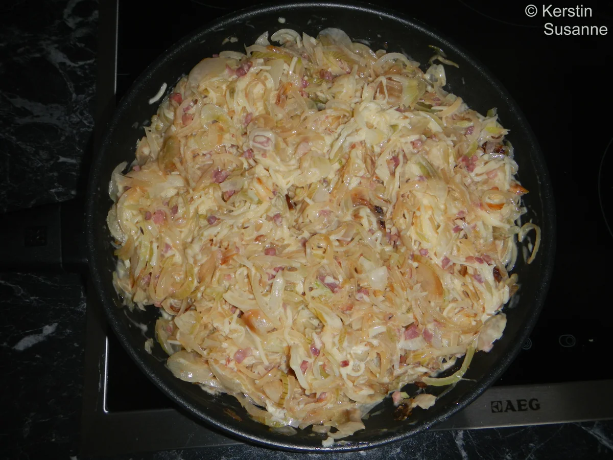 Rezept: Zwiebelkuchen Bild Nr. 954 Zwiebelkuchen - Rezept - Bild Nr. 954