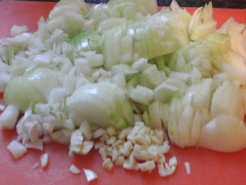 Rindergulasch mit Rosenkohl und Rosmarinkartoffeln - Rezept - Bild Nr. 944