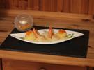 Capellini in Safran-Orangen-Schaum mit Jakobsmuscheln, Scampi und Forellenkaviar - Rezept