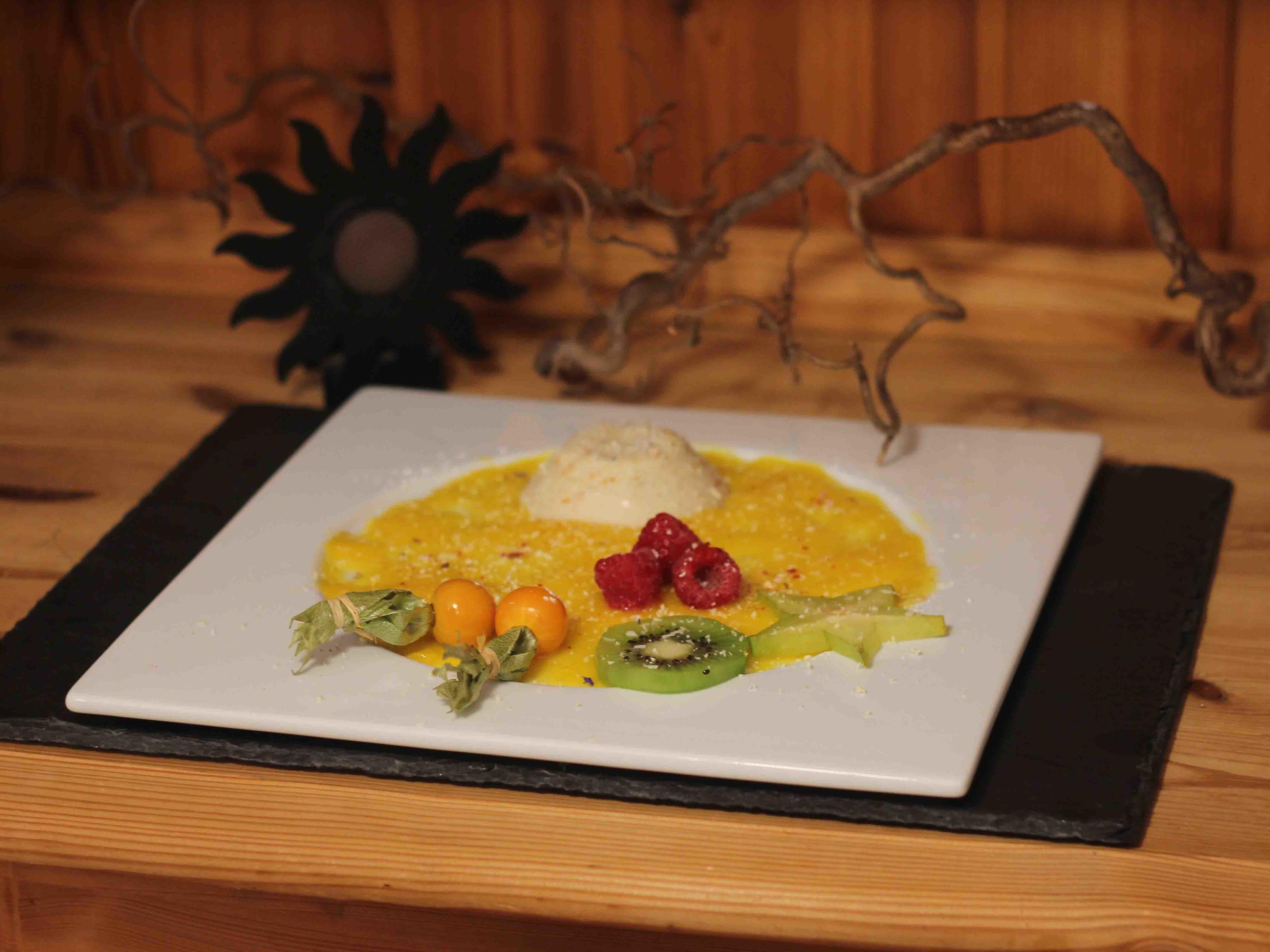 Bilder für Mango-Fruchtsauce mit Kokos-Panna-Cotta - Rezept