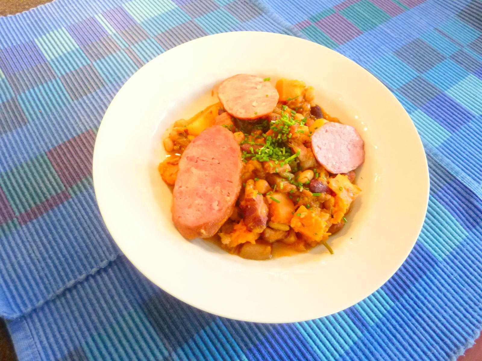 Bilder für Bauerntopf mit Wurst und Speck. - Rezept