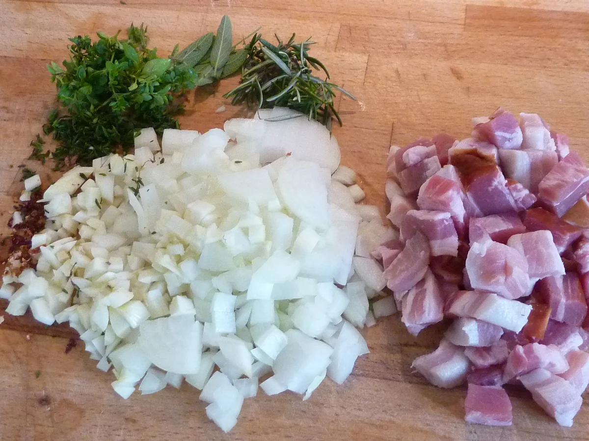 Bauerntopf mit Wurst und Speck. - Rezept - Bild Nr. 947