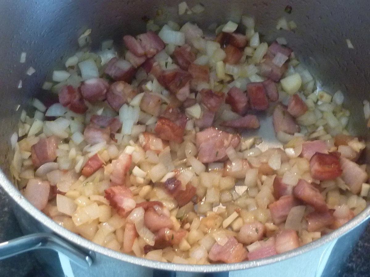 Bauerntopf mit Wurst und Speck. - Rezept - Bild Nr. 948