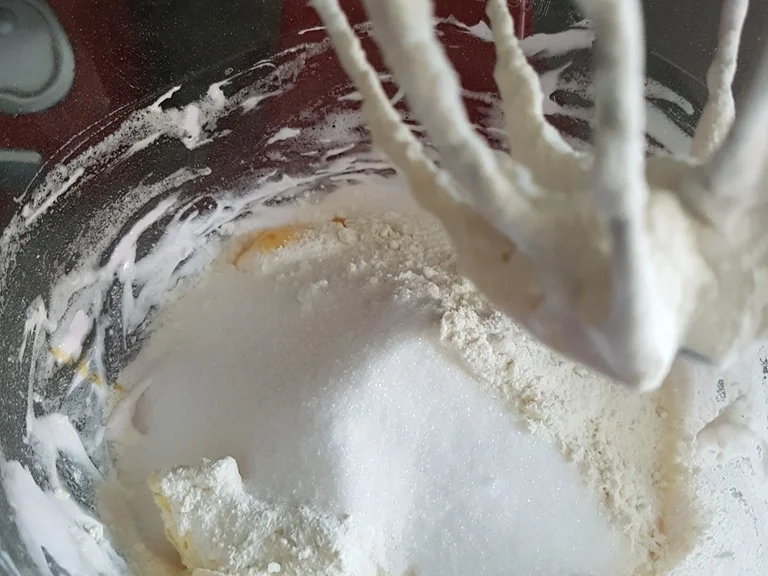 Eischneekugeln auf Kastanien Orangenboden - Rezept - Bild Nr. 945