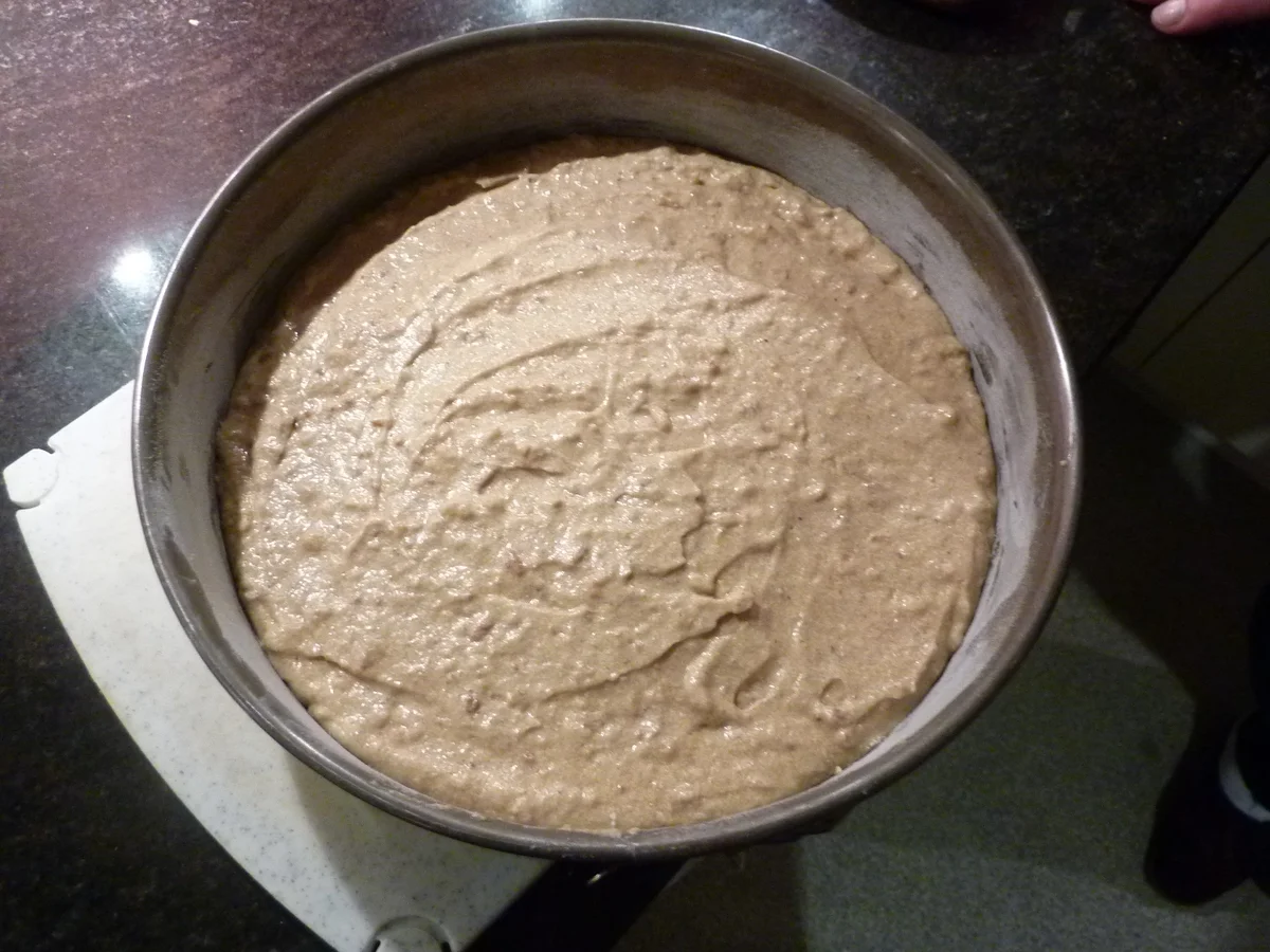 Rezept: Baumnuss-Marronikuchen mit Apfelsaftcreme Bild Nr. 960 Baumnuss-Marronikuchen mit Apfelsaftcreme - Rezept - Bild Nr. 960