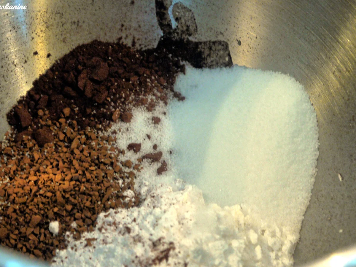 Rezept: Kaffee-Karamell-Kuchen Bild Nr. 3 Kaffee-Karamell-Kuchen - Rezept - Bild Nr. 3