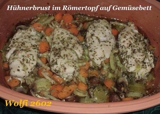 (Huhn) Hähnchen auf Gemüsebett im Römertopf - Rezept - kochbar.de
