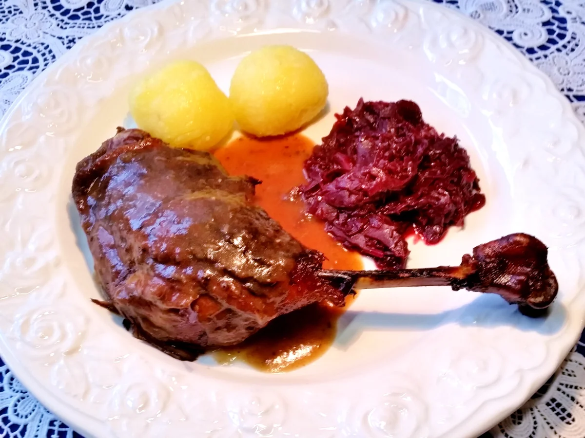 St. Martins-Gänsekeulen aus dem Römertopf - Rezept - Bild Nr. 952