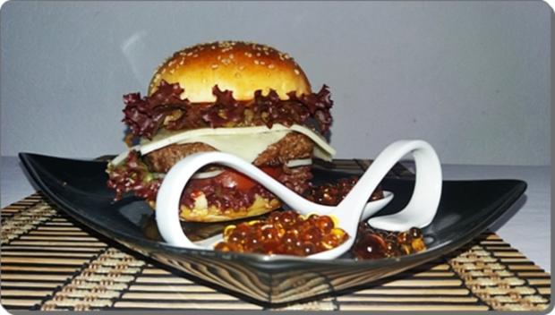Hausgemachte Hamburger mit „Coca Cola Kaviar“ - Rezept - kochbar.de