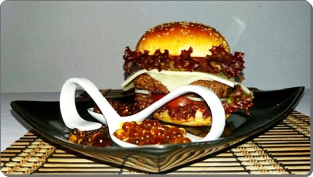 Hausgemachte Hamburger mit „Coca Cola Kaviar“ - Rezept - kochbar.de