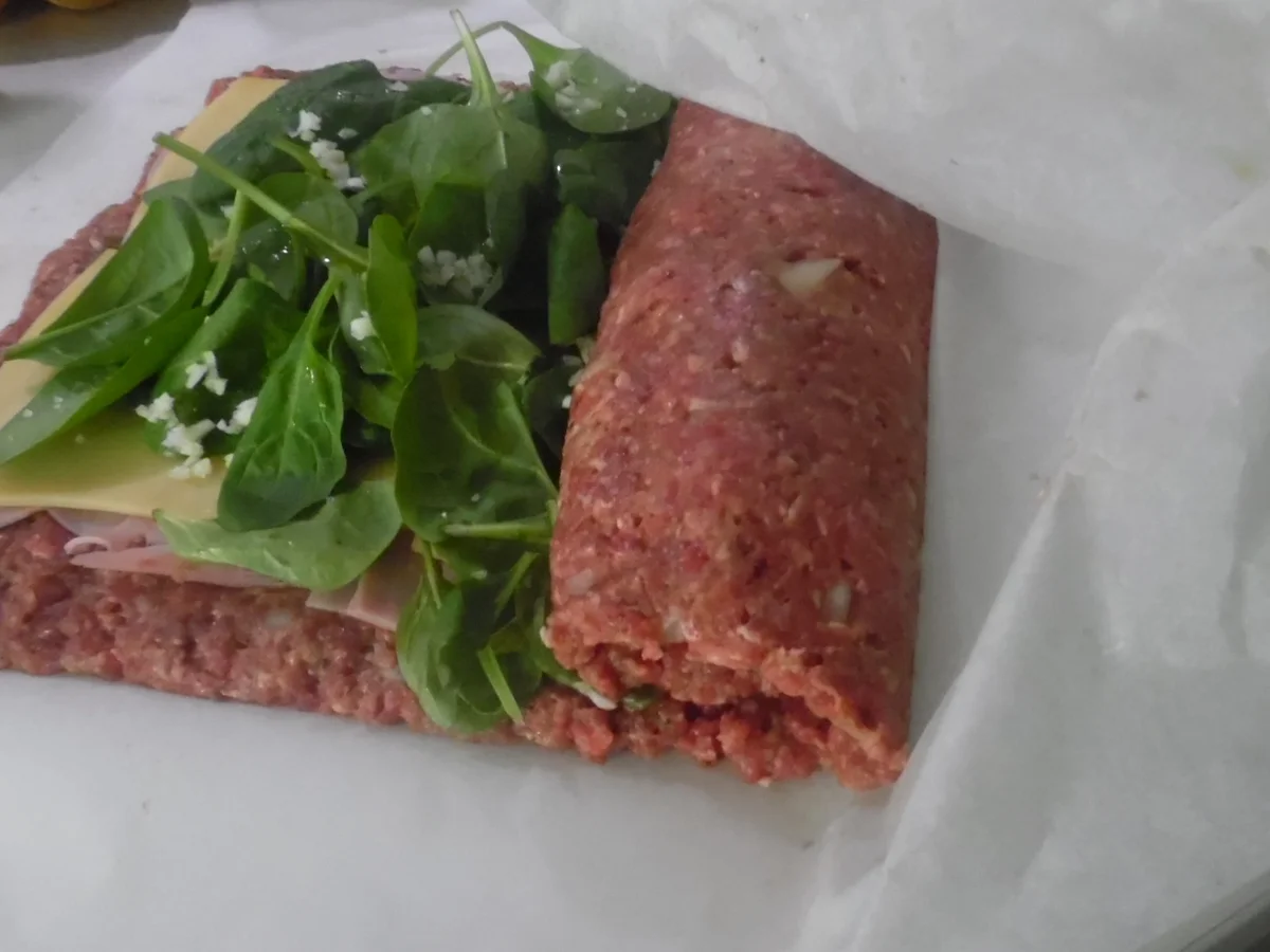 Gefüllte Hack-Rolle - Rezept - Bild Nr. 984