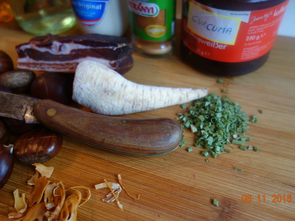 Rezept: Waltl`s geschossene Maronisuppe; Bild Nr. 1021 Waltl`s geschossene Maronisuppe; - Rezept - Bild Nr. 1021