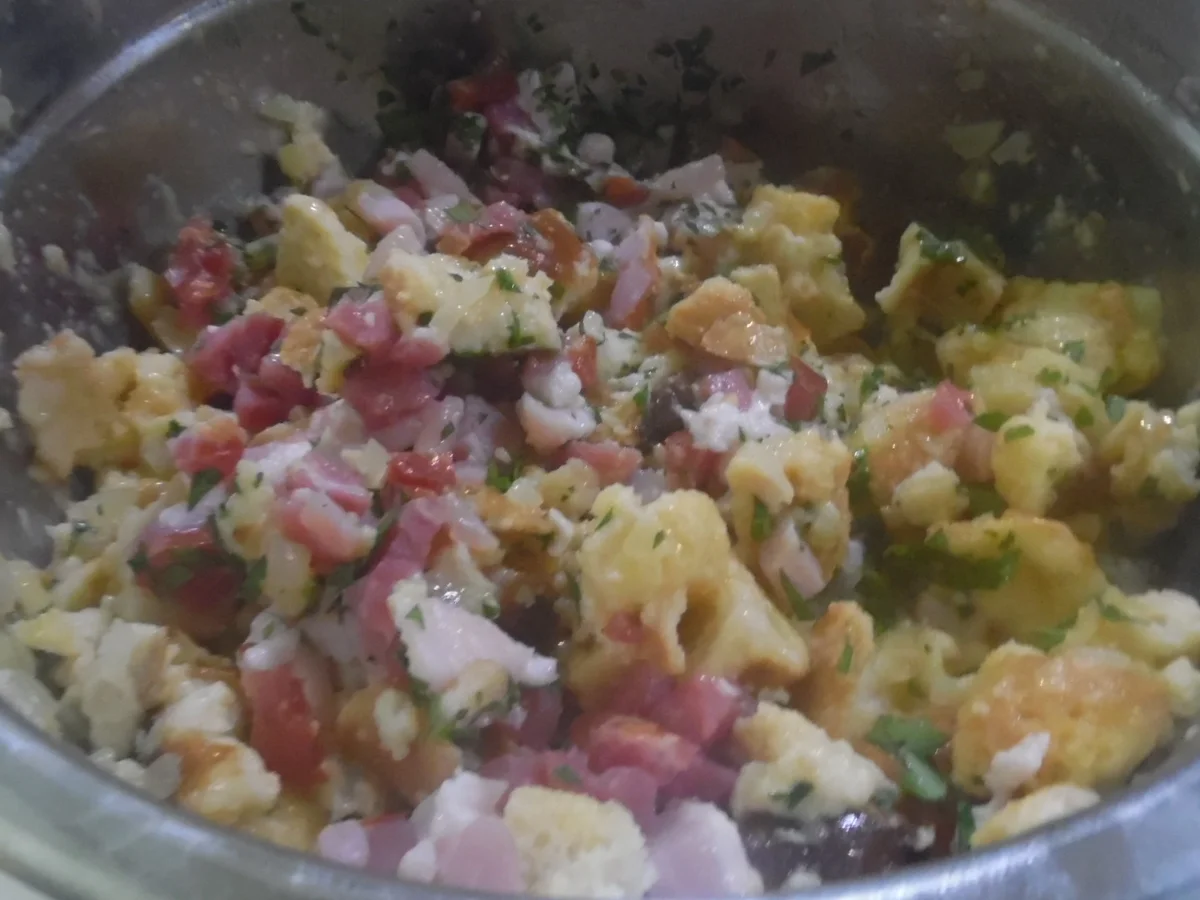 Tiroler Speck-Knödel mit Rahm-Sauerkraut und Zwiebelschmelze - Rezept - Bild Nr. 1007