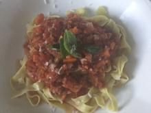 Bratwurst Bolognese - Rezept - Bild Nr. 1024