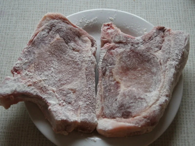 Stielkotelett mit Kohlrabigemüse und Kartoffelstampf - Rezept - Bild Nr. 1026