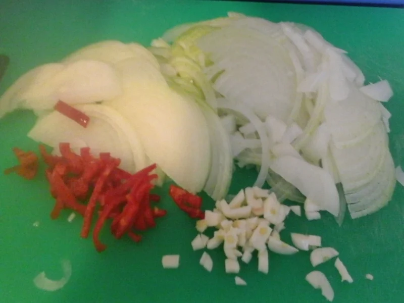 Porree-Rinddfleisch-Pasta und gemischten Salat - Rezept - Bild Nr. 1027