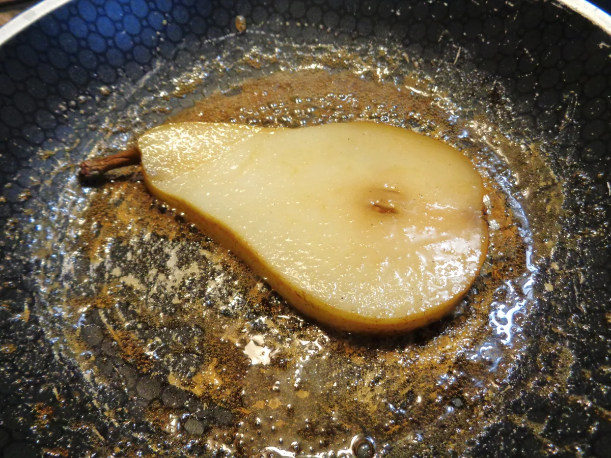 Zweierlei Birne ... paniert und karamellisiert ... - Rezept - Bild Nr. 1042