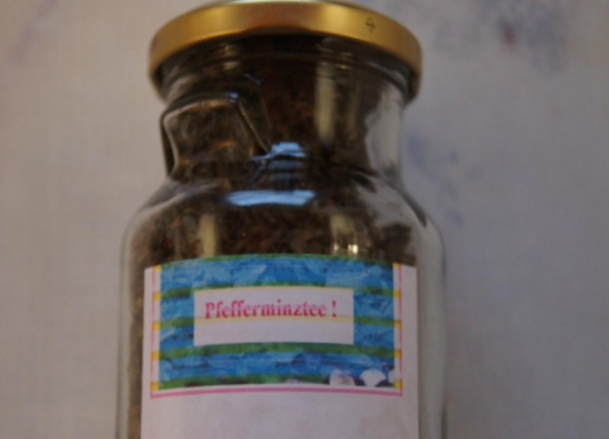 Bio-Pfefferminztee aus eigenem Garten - Rezept - kochbar.de