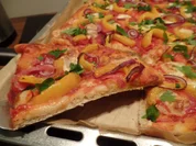 Salamipizza mit Mozzarella - Rezept - Bild Nr. 1033