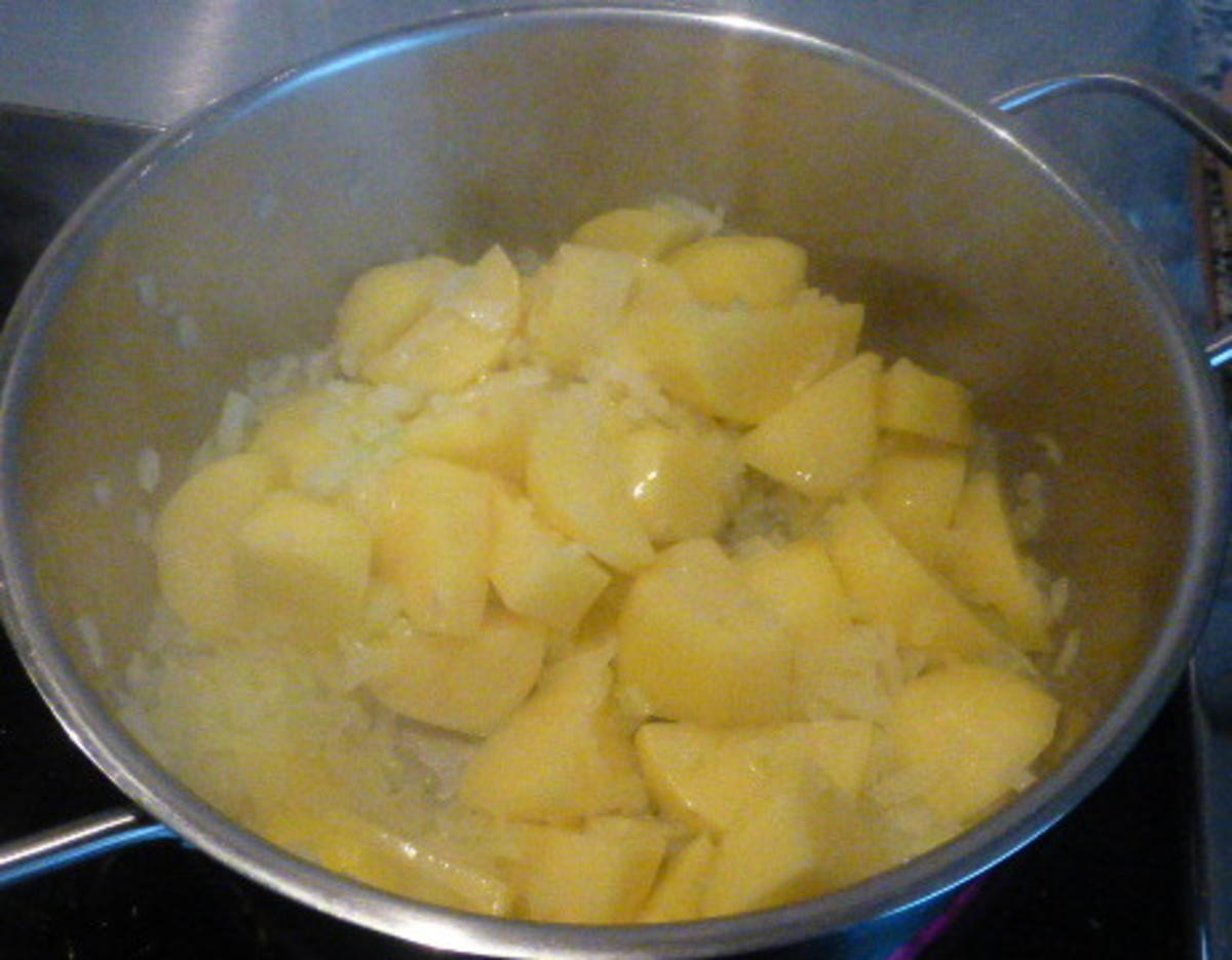 Rumpsteak mit Zwiebel-Kartoffelstampf und Balsamico-Apfel-Sauce - Rezept - Bild Nr. 1038