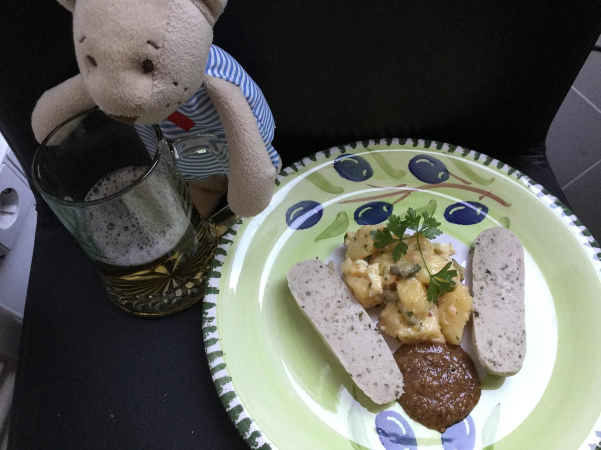 Weißwurst mit schnellem Kartoffelsalat an süßem Senf Rezept kochbar de