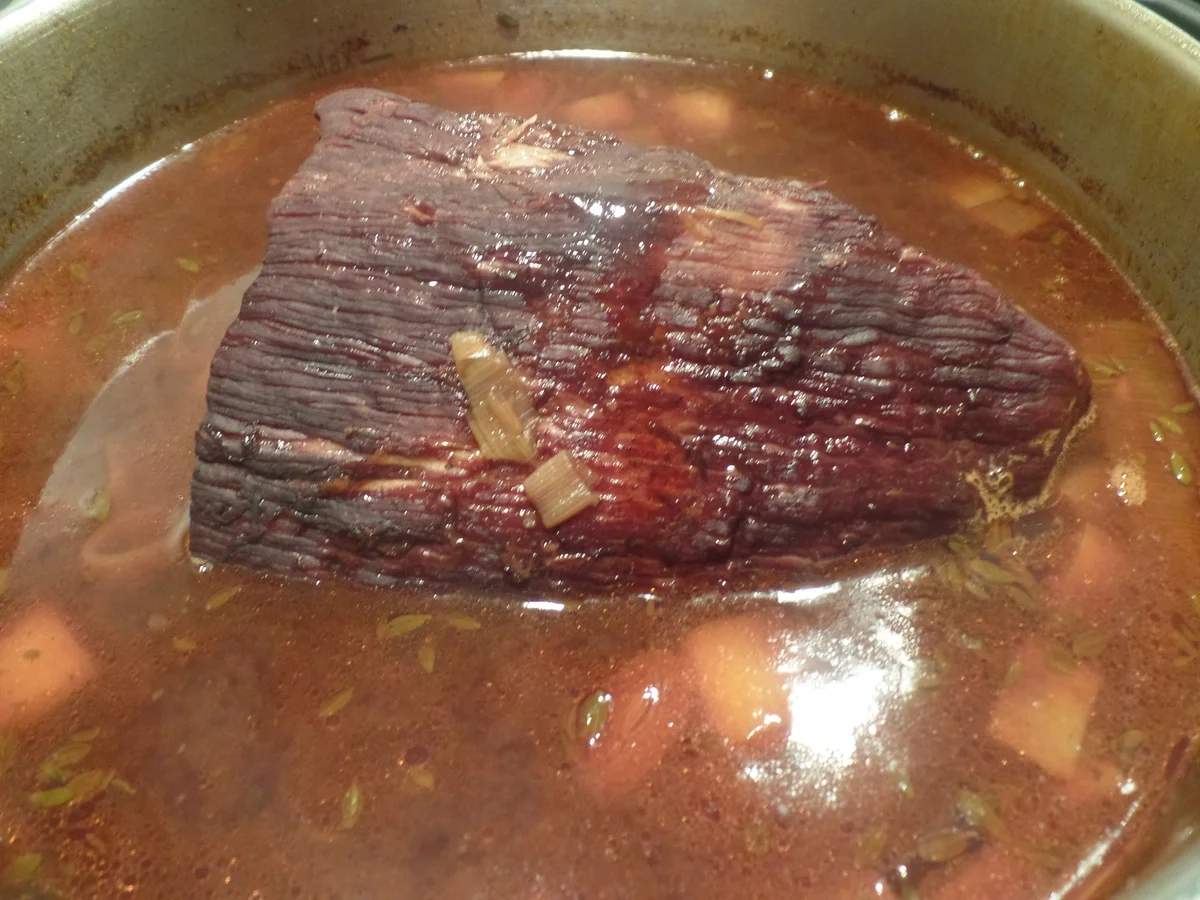 In Barolo geschmorte Rinderrolle (auch falsches Filet genannt)mit Polenta - Rezept - Bild Nr. 1068