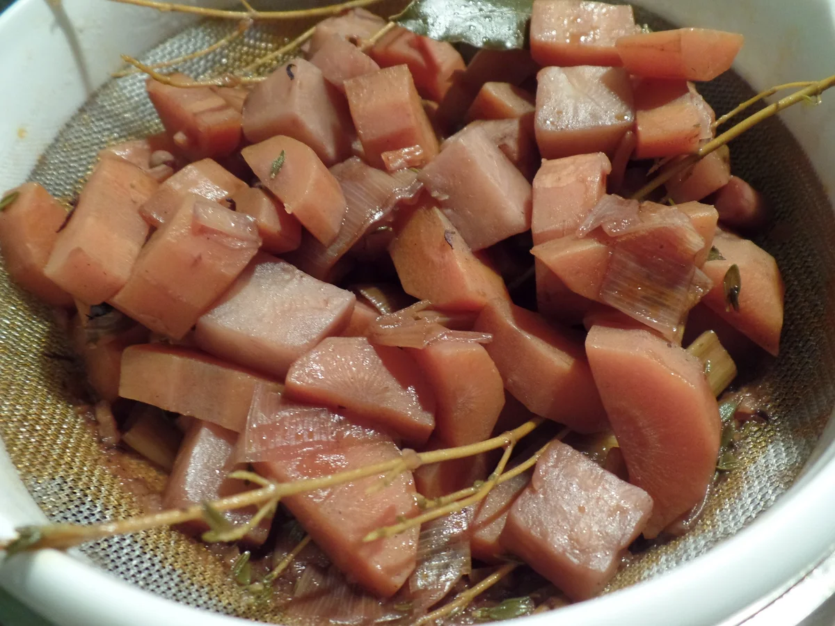 In Barolo geschmorte Rinderrolle (auch falsches Filet genannt)mit Polenta - Rezept - Bild Nr. 1069