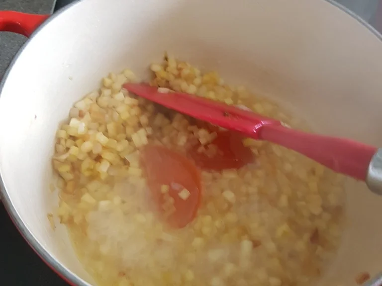 Rezept: Zartes Quitten-Apfel - Zwiebel Chutney Bild Nr. 1064 Zartes Quitten-Apfel - Zwiebel Chutney - Rezept - Bild Nr. 1064