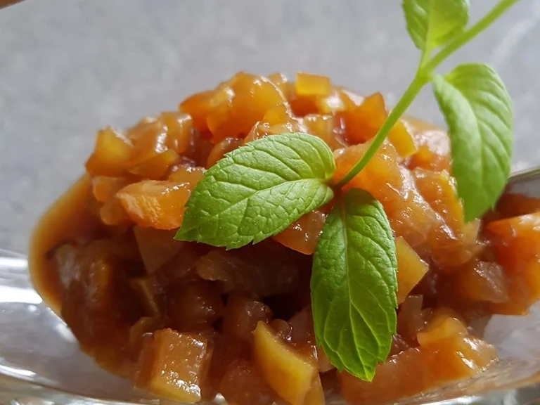 Rezept: Zartes Quitten-Apfel - Zwiebel Chutney Bild Nr. 1072 Zartes Quitten-Apfel - Zwiebel Chutney - Rezept - Bild Nr. 1072