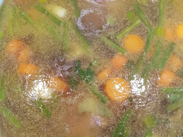 Rezept: Rindfleischsuppe ist die "Sonntagssuppe" à la Biggi Bild Nr. 1102 Rindfleischsuppe ist die "Sonntagssuppe" à la Biggi - Rezept - Bild Nr. 1102