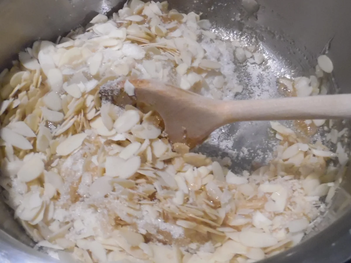 Rezept: Knusper-Karamell Bild Nr. 1067 Knusper-Karamell - Rezept - Bild Nr. 1067