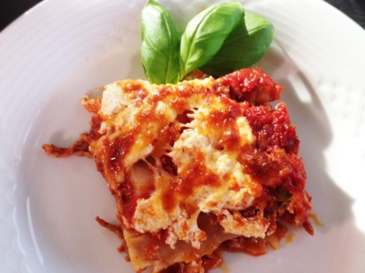 Lasagne aus der Pfanne - einfach - von RTL Punkt 12 Lieblingsgerichte Lasagne aus der Pfanne - einfach - von RTL Punkt 12 Lieblingsgerichte