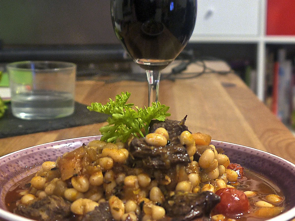 Rezept: Italienisches Gulasch Bild Nr. 1077 Italienisches Gulasch - Rezept - Bild Nr. 1077