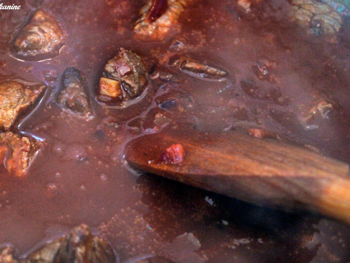 Italienisches Gulasch - einfach - 306 kcal/100g Italienisches Gulasch - einfach - 306 kcal/100g