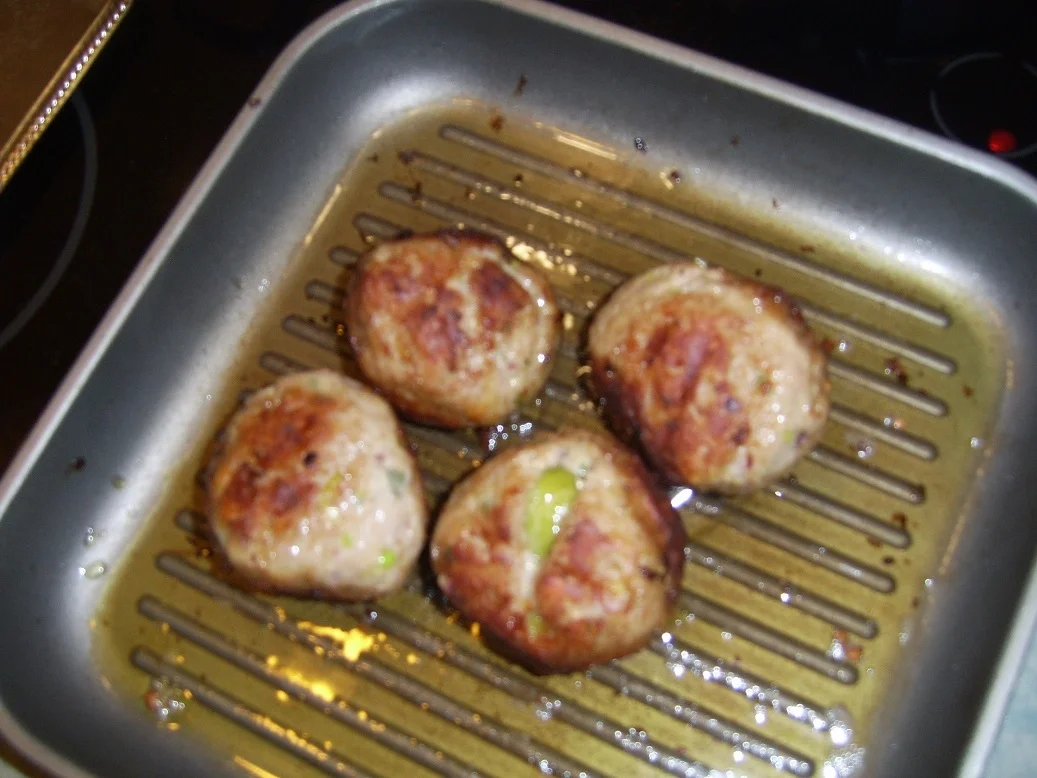 Rosenkohl-Huller mit Möhrengemüse nach Jägerart - Rezept - Bild Nr. 8