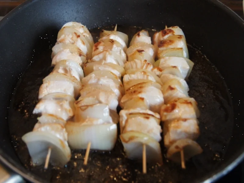 Hähnchenbrustfilet-Zwiebel-Schaschlik mit Currysauce süß-sauer und Zwiebel-Curry-Reis - Rezept - Bild Nr. 1154