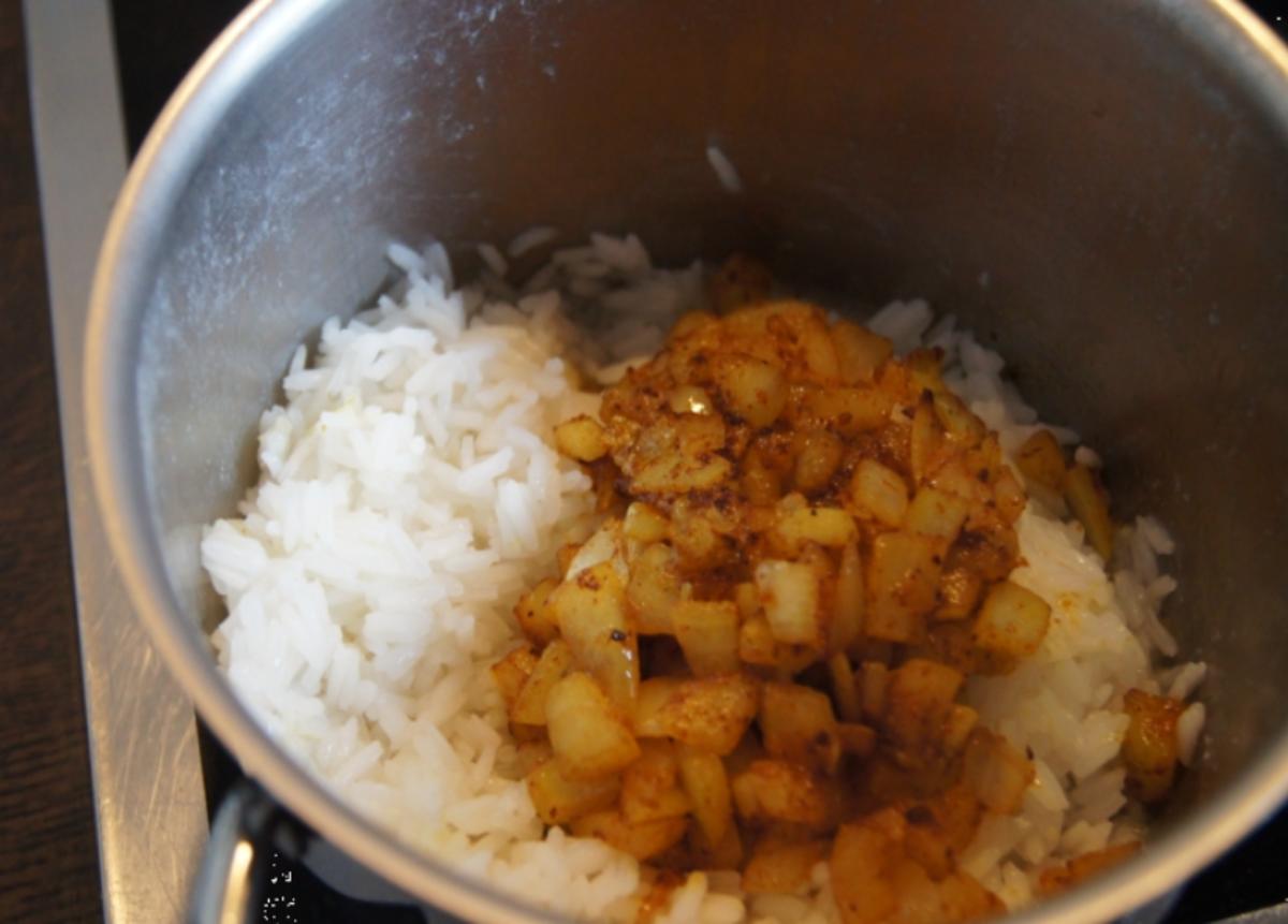 Hähnchenbrustfilet-Zwiebel-Schaschlik mit Currysauce süß-sauer und Zwiebel-Curry-Reis - Rezept - Bild Nr. 1161