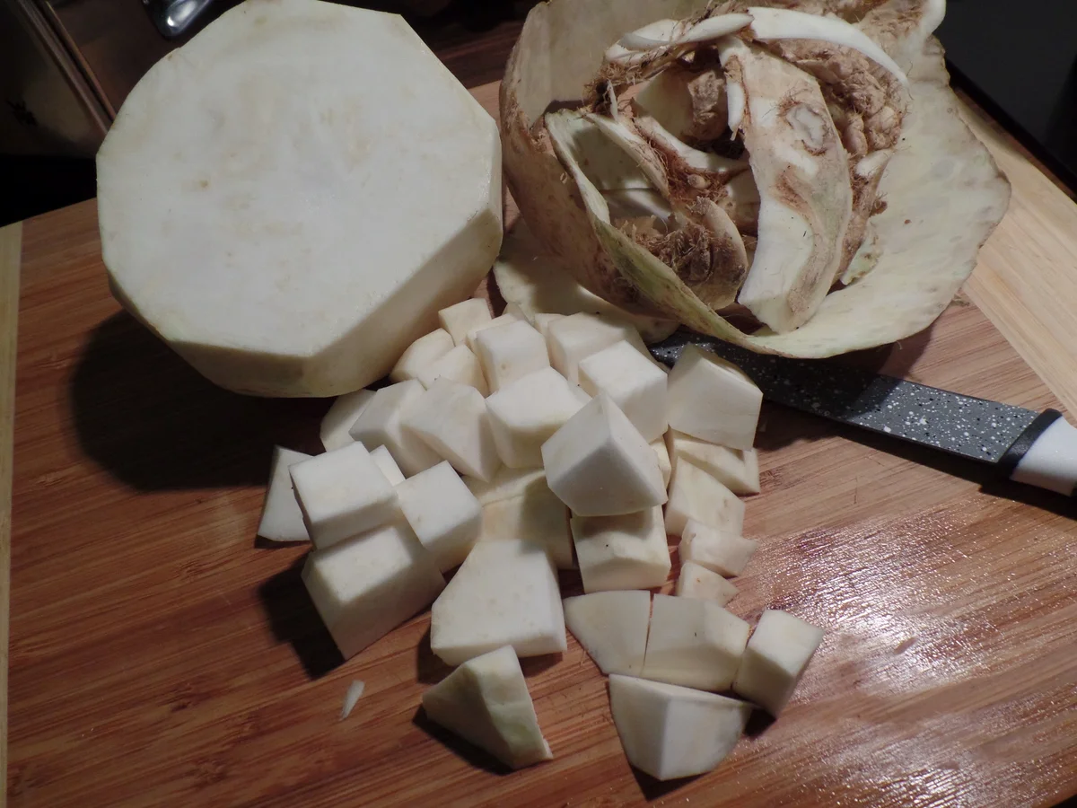 Buletten mit Lauch-Möhren-Gemüse und Selleriestampf - Rezept - Bild Nr. 1121