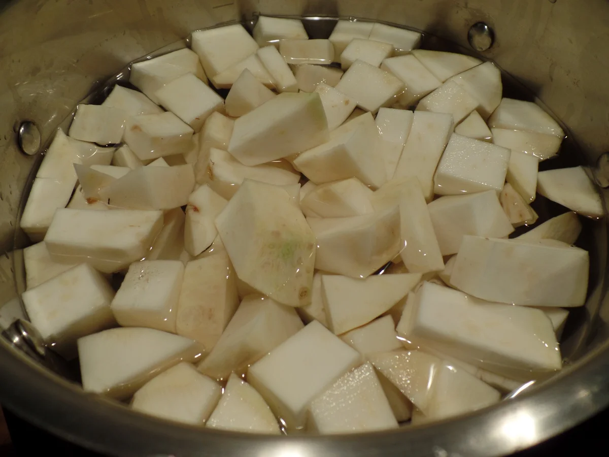 Buletten mit Lauch-Möhren-Gemüse und Selleriestampf - Rezept - Bild Nr. 1124