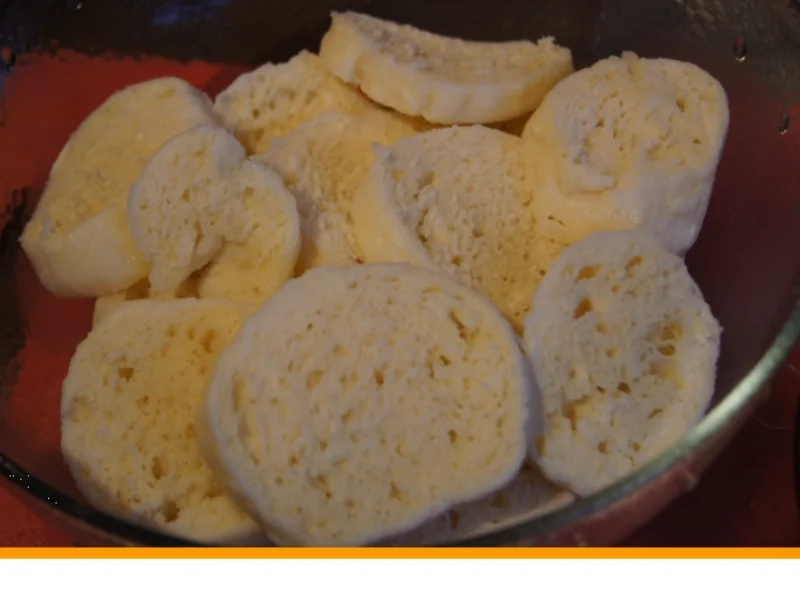 Kalbsrouladen mit Ananas-Apfel-Rotkohl und Tschechischen Hefeteig Klößen - Rezept - Bild Nr. 1133