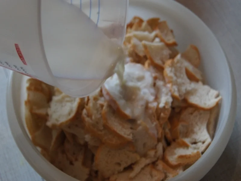 Rezept: Spinat-Semmelknödel mit Waldpilz-Rahmragout Bild Nr. 1110 Spinat-Semmelknödel mit Waldpilz-Rahmragout - Rezept - Bild Nr. 1110