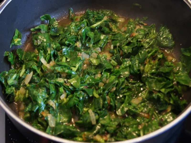 Rezept: Spinat-Semmelknödel mit Waldpilz-Rahmragout Bild Nr. 1109 Spinat-Semmelknödel mit Waldpilz-Rahmragout - Rezept - Bild Nr. 1109