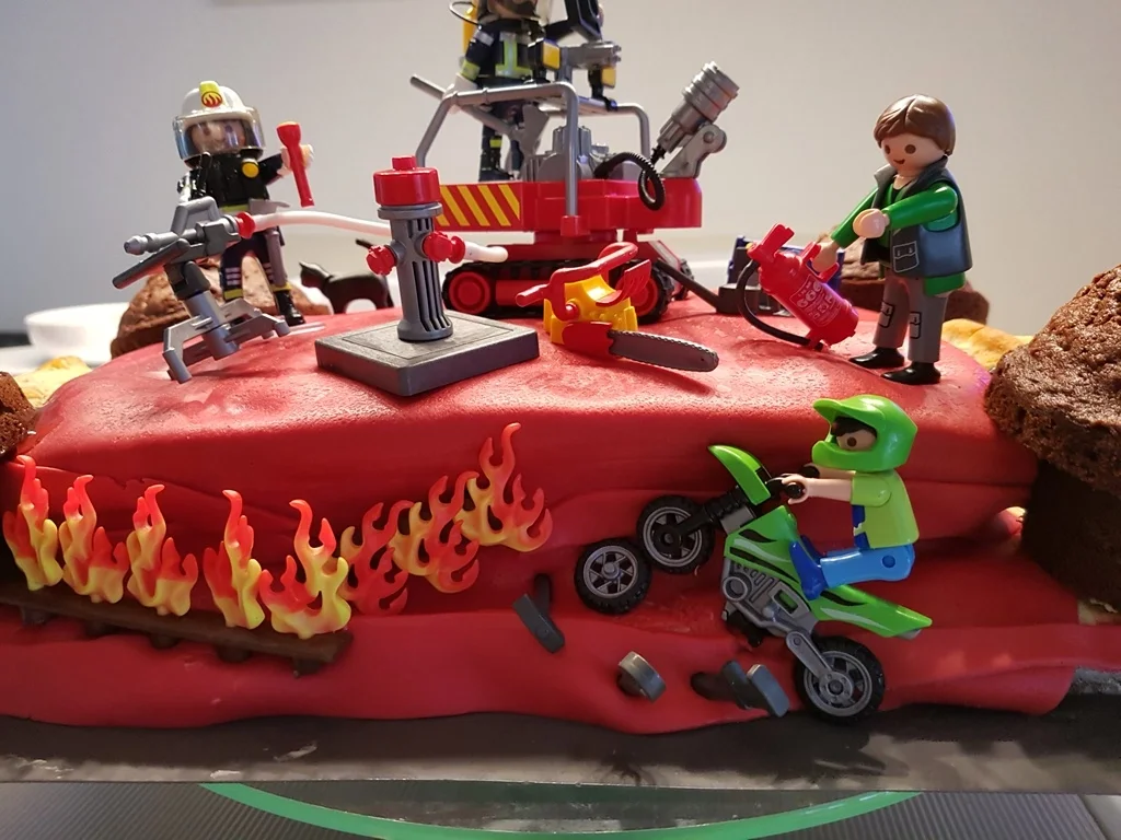 Rezept: Joni`s "Birthday Torte" Bild Nr. 1152 Joni`s "Birthday Torte" - Rezept - Bild Nr. 1152